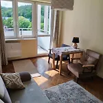 Marea Przylesie Opera Lesna Apartment *