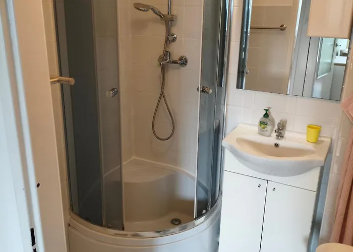 Marea Przylesie Opera Lesna شقة سوبوت