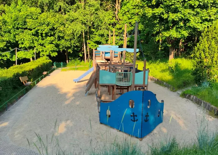 Marea Przylesie Opera Lesna شقة